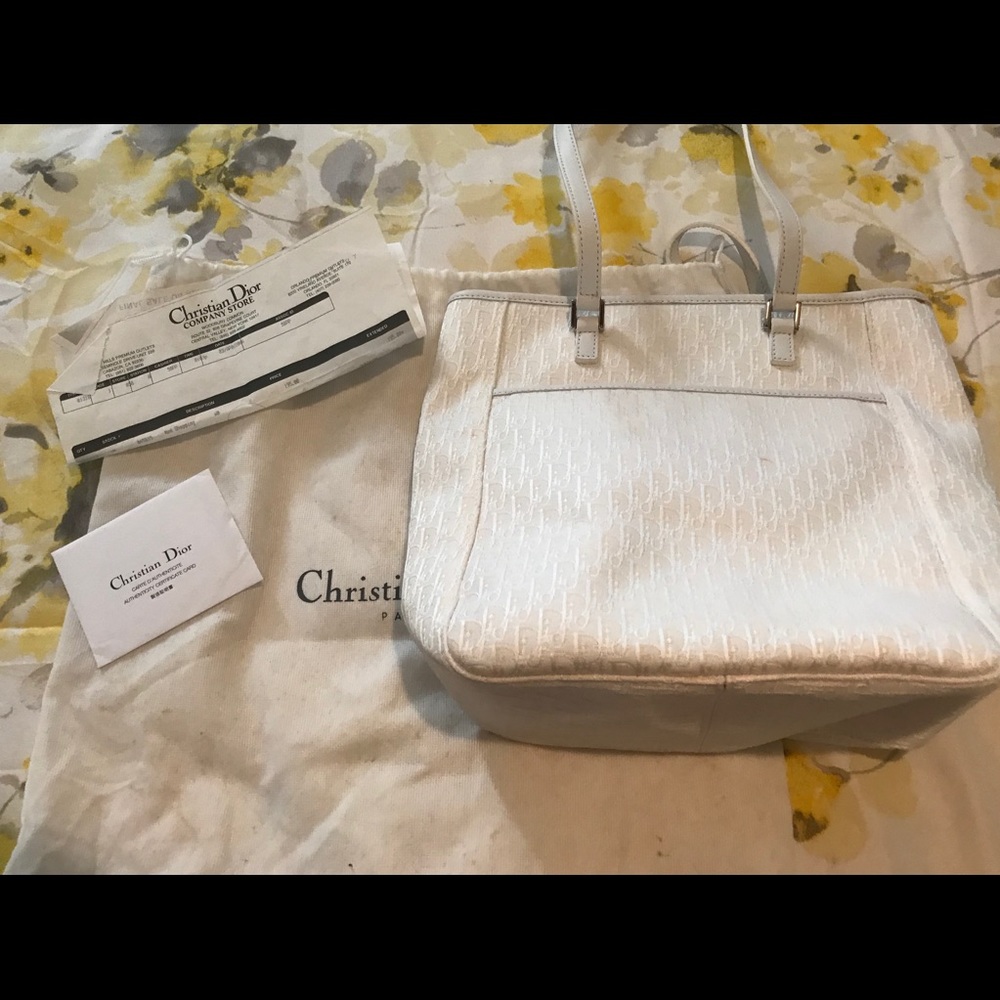 Original Cristian Dior white purse like new cond.